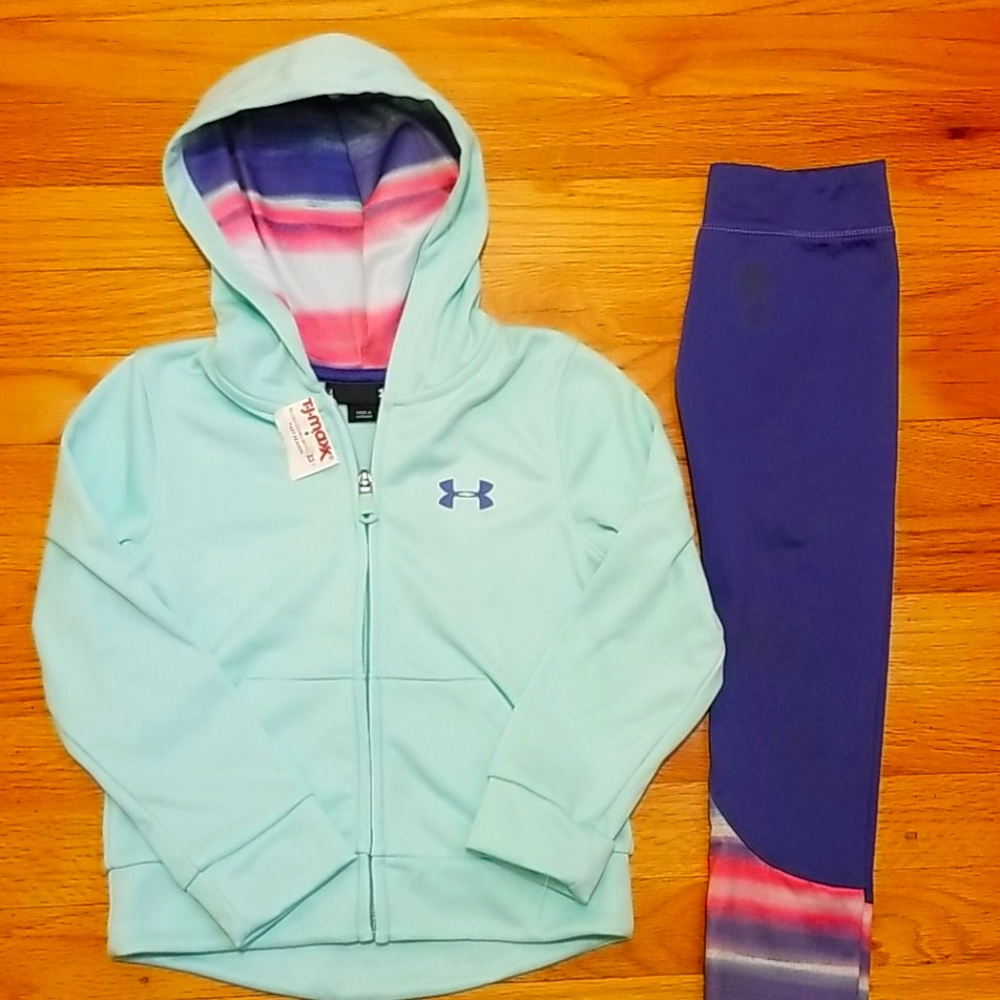 🔥NWT🔥 Under Armour hoodie, girls size 4